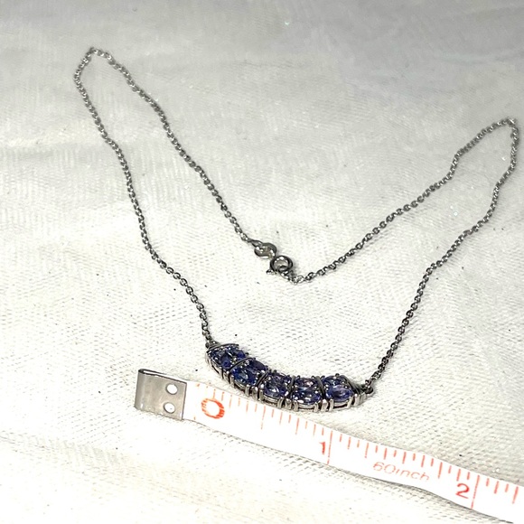 925 Silver Arc Pendant Necklace with Oval Grain Set Tanzanite Gemstones - Picture 16 of 16